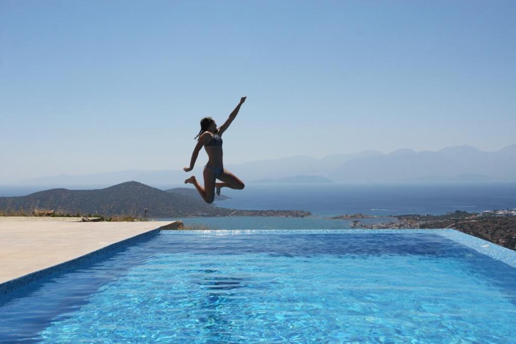 Villa Estee, Luxury Villa With Private Infinity Pool And Jacuzzi Elounda Екстериор снимка