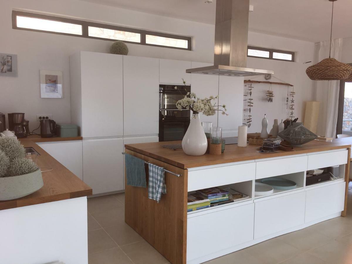 Villa Estee, Luxury Villa With Private Infinity Pool And Jacuzzi Elounda Екстериор снимка